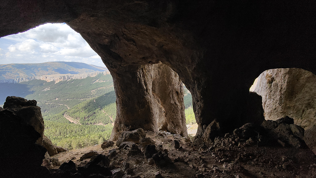 Cerro Morrón i Cueva de los Pilares-Serra del Moncayo – Zaragoza