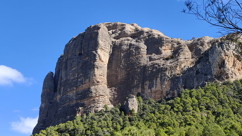 Roques Benet-Horta de St. Joan-Parc Natural dels Ports